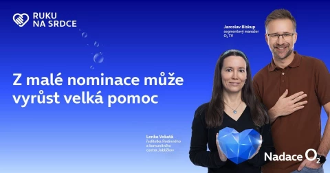 Spustíme interní grantovou výzvu Ruku na srdce pro neziskové organizace