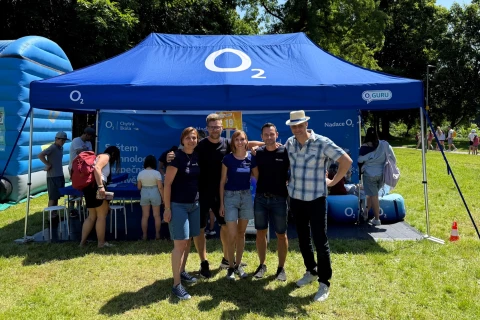 Nadace O2&nbsp;v&nbsp;roce 2025: Silný rok pro vzdělávání i&nbsp;lidskou solidaritu